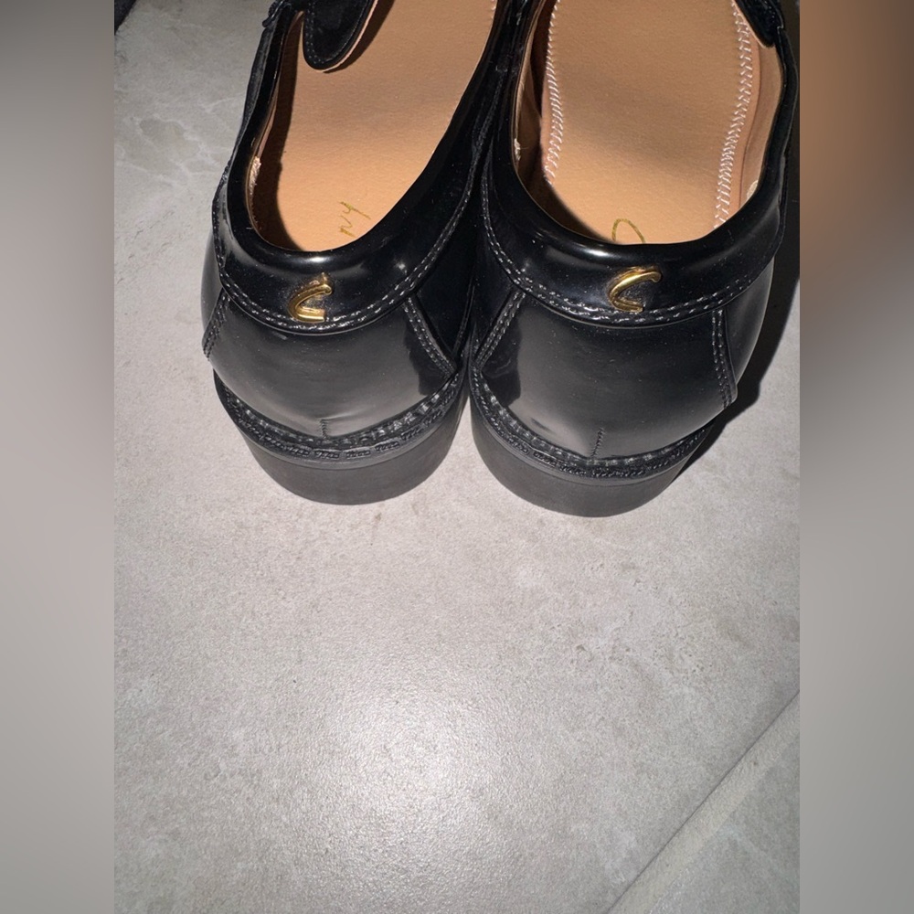 Circus by Sam Edelman Shiny Black Loafers with Gold Chain NWOB - Picture 3 of 4